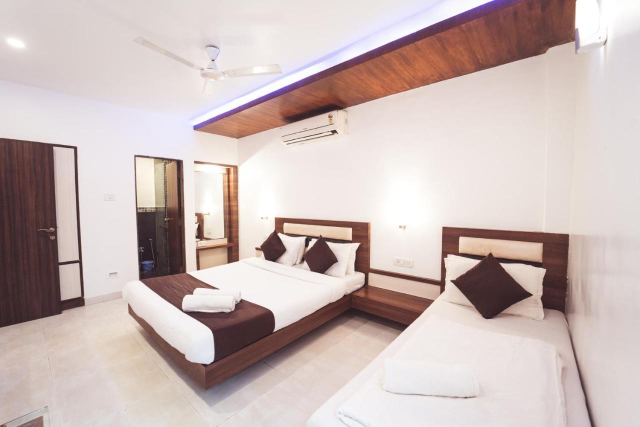 Shanti'S Hotel Surbhi Mahābaleshwar Extérieur photo