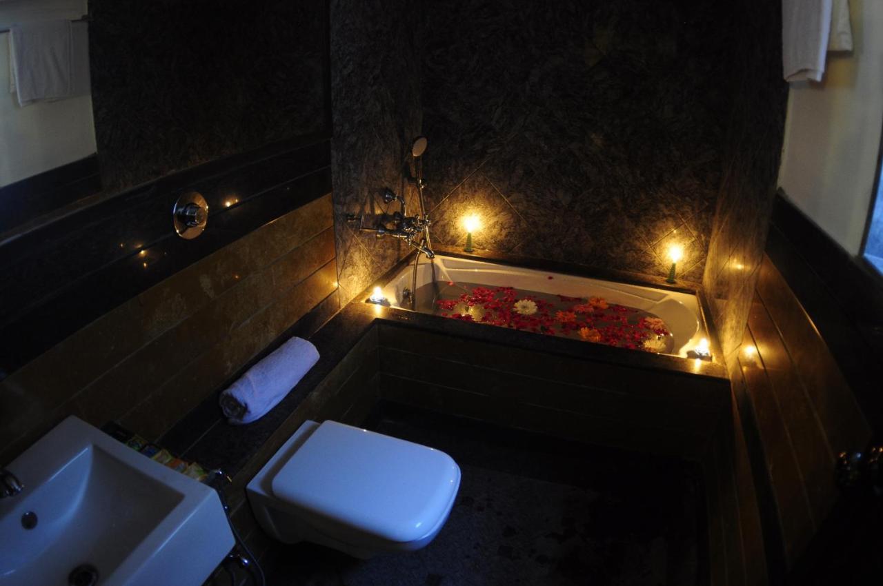 Shanti'S Hotel Surbhi Mahābaleshwar Extérieur photo